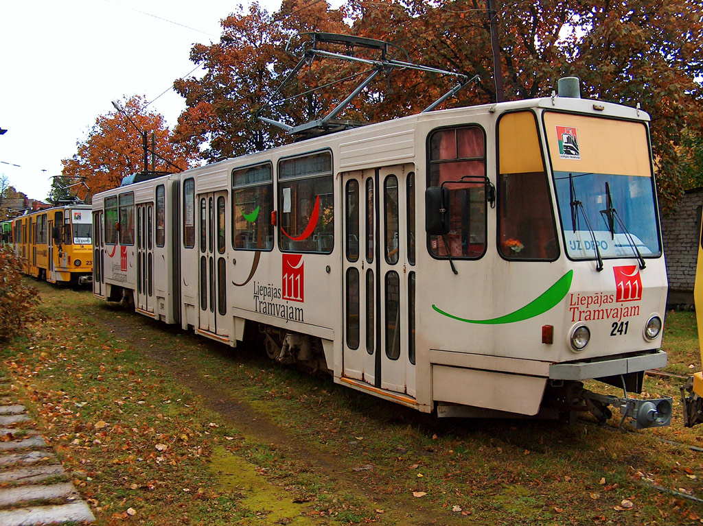 Лиепая, Tatra KT4D № 241