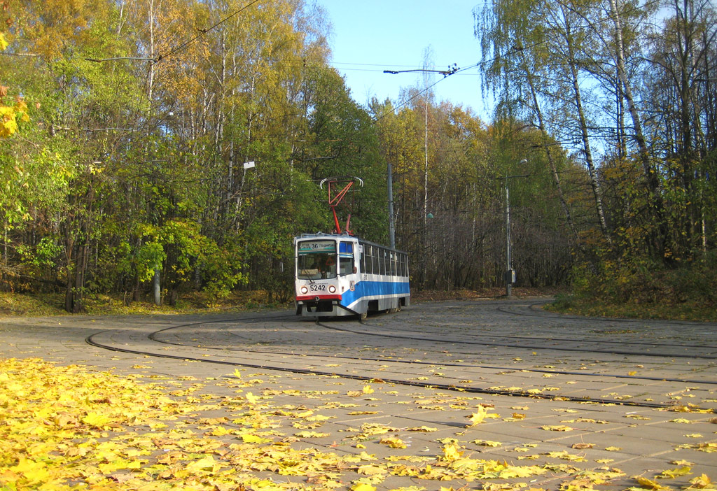 Москва, 71-608КМ № 5242