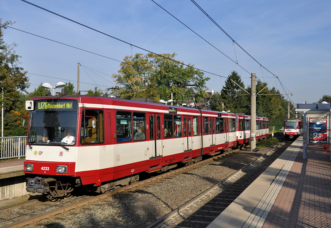Дюссельдорф, Duewag B80D № 4233