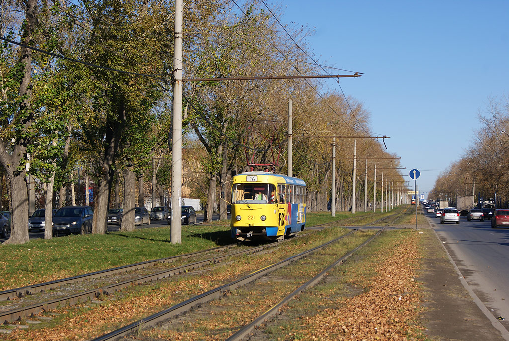 Yekaterinburg, Tatra T3SU № 221