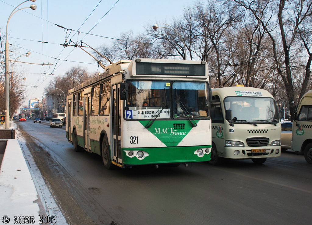 Ростов-на-Дону, ЗиУ-682Г-016.02 (с широкой 1-й дверью) № 321