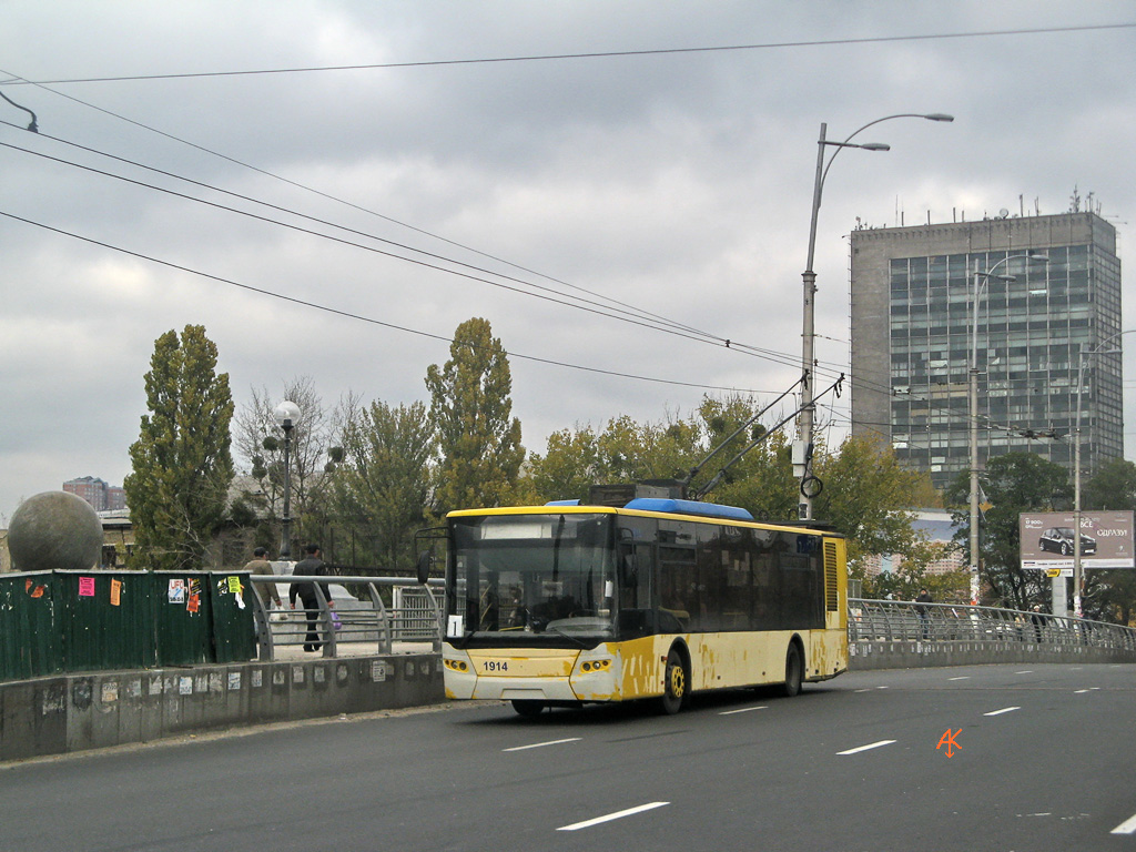 Киев, ЛАЗ E183D1 № 1914