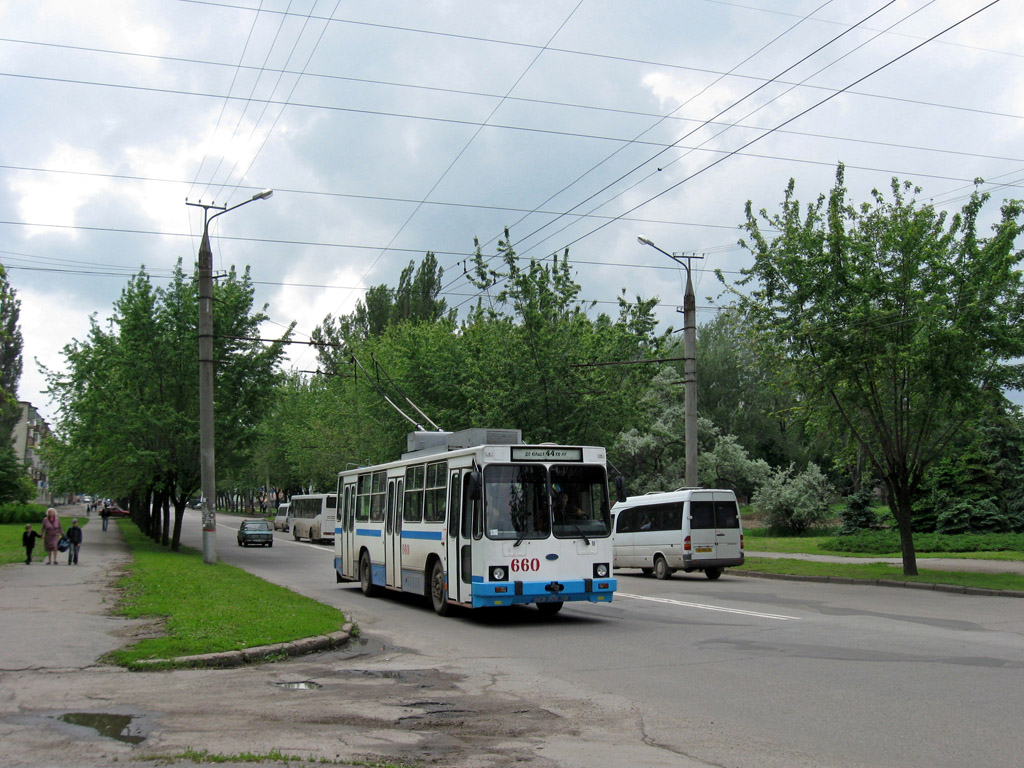 Кривой Рог, ЮМЗ Т2 мод. 7 № 660