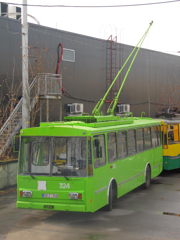 Каунас, Škoda 14Tr11/6 № 324