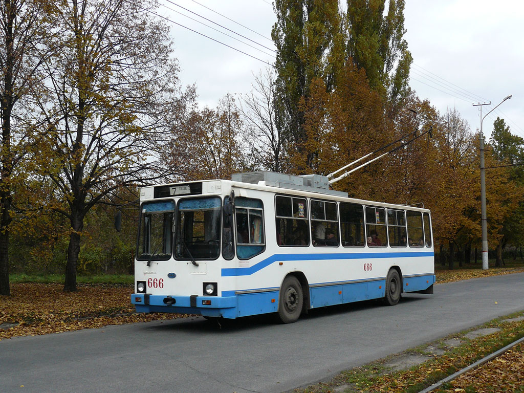 Krivij Rih, YMZ Т2 mod. 7 — 666