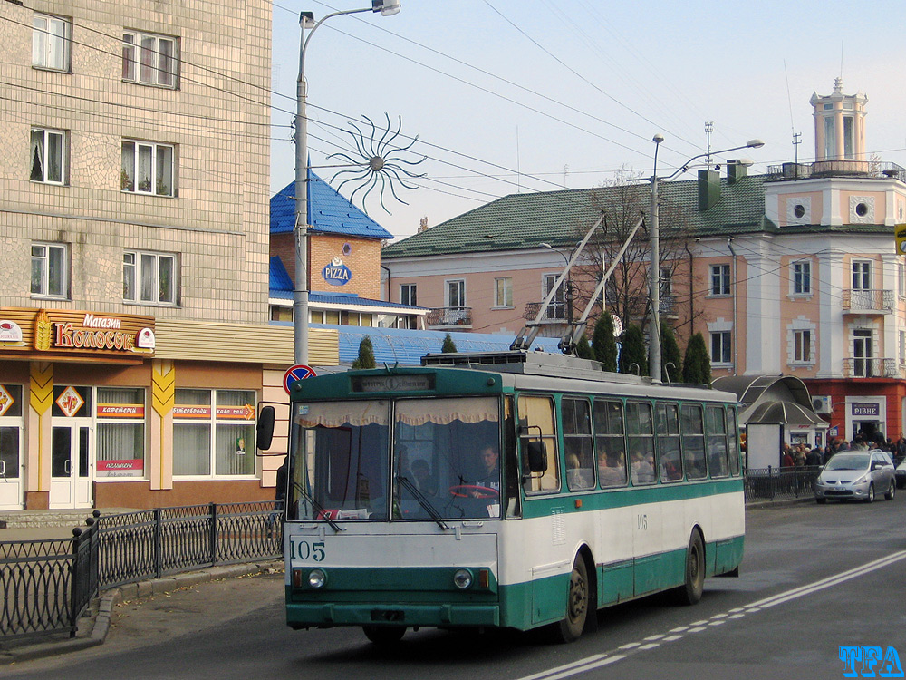 Ровно, Škoda 14Tr89/6 № 105