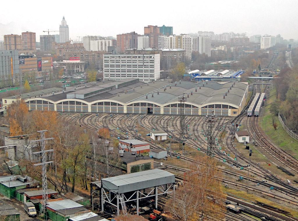 Москва — Метрополитен — [4] Филёвская линия