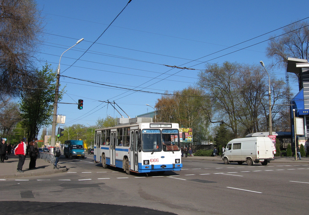 Krivoi Roh, YMZ Т2 mod. 7 # 666