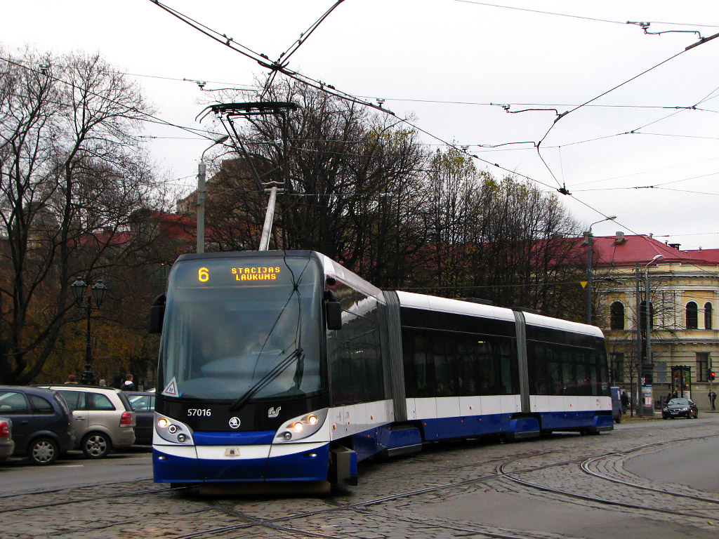 Рига, Škoda 15T ForCity Alfa Riga № 57016