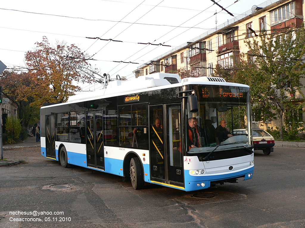 Крымский троллейбус, Богдан Т70110 № 4303; Севастополь — Выставка посвящённая 60-летию Севастопольского троллейбуса (05.11.2010)