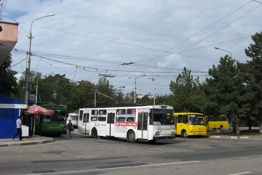 Крымский троллейбус, Škoda 14Tr89/6 № 2104