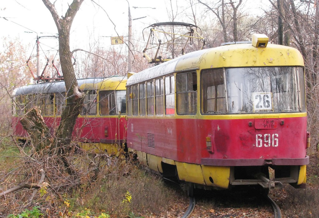 Harkov, Tatra T3SU — 696