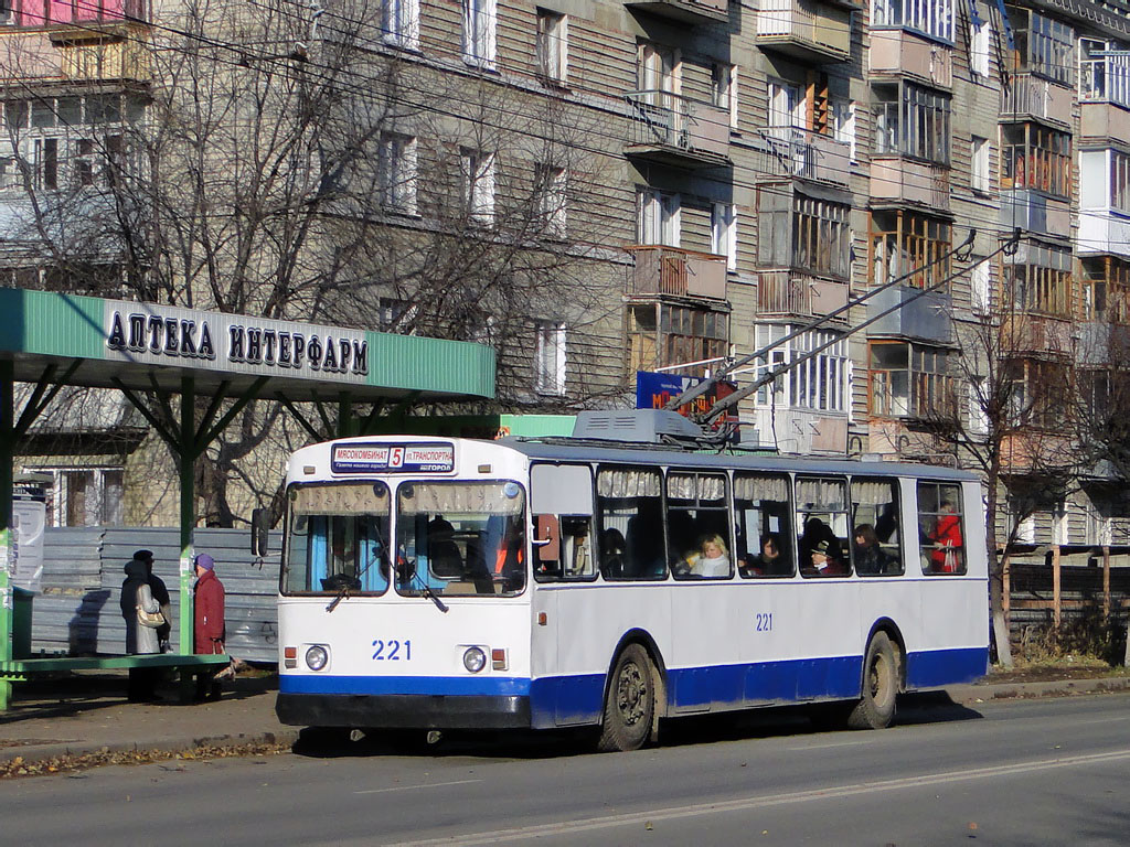 Yoshkar-Ola, ZiU-682V № 221