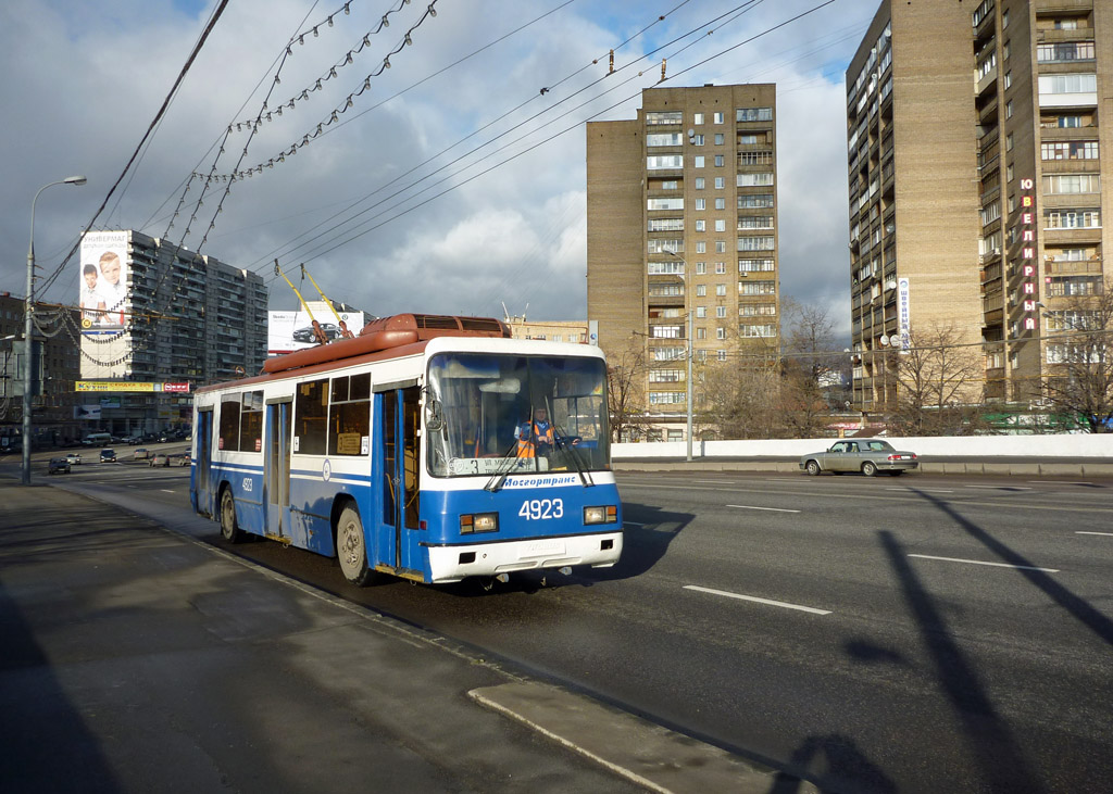 Maskava, BTZ-52761R № 4923