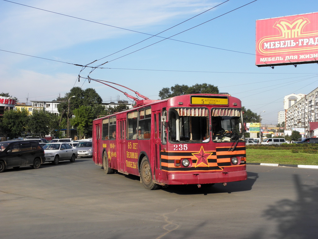 Владивосток, ЗиУ-682Г [Г00] № 235