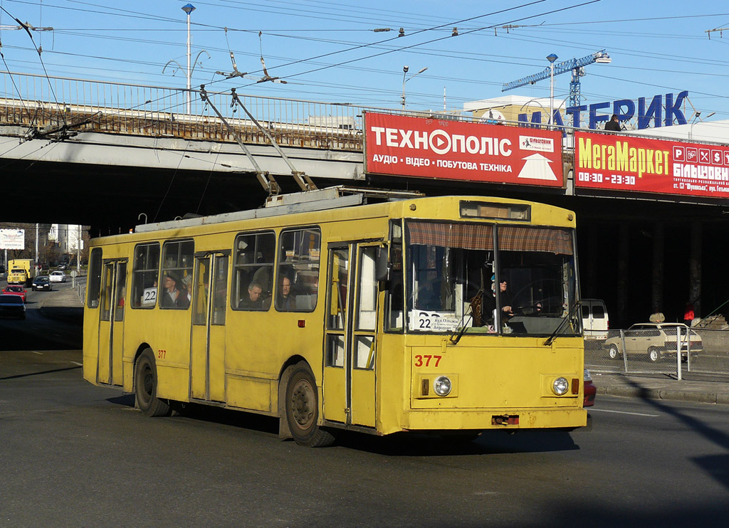 Киев, Škoda 14Tr02/6 № 377