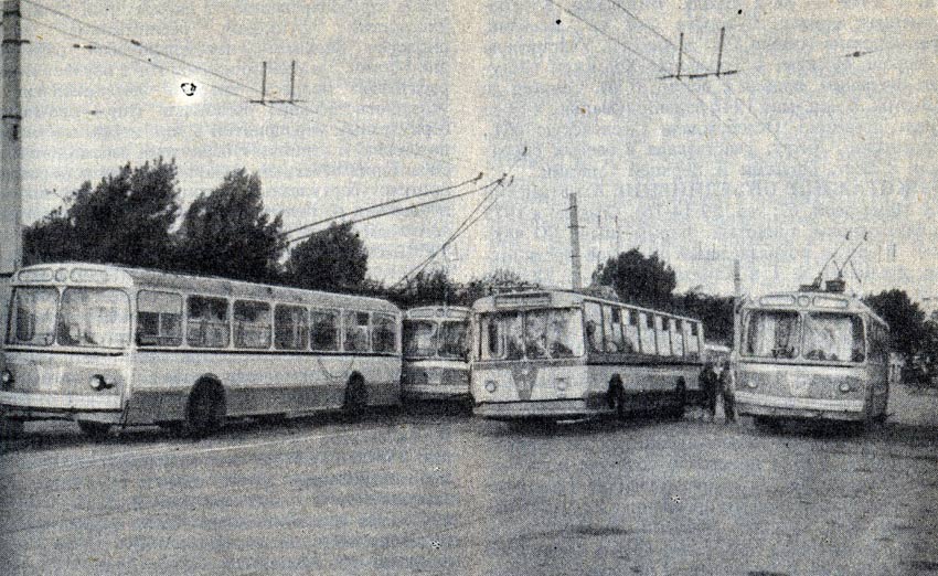 Алматы, ЗиУ-5Д № 199; Алматы, ЗиУ-682В № 34; Алматы, ЗиУ-5Д № 64 Алматы, ЗиУ-5Д № 199; Алматы, ЗиУ-682В № 34; Алматы, ЗиУ-5Д № 64