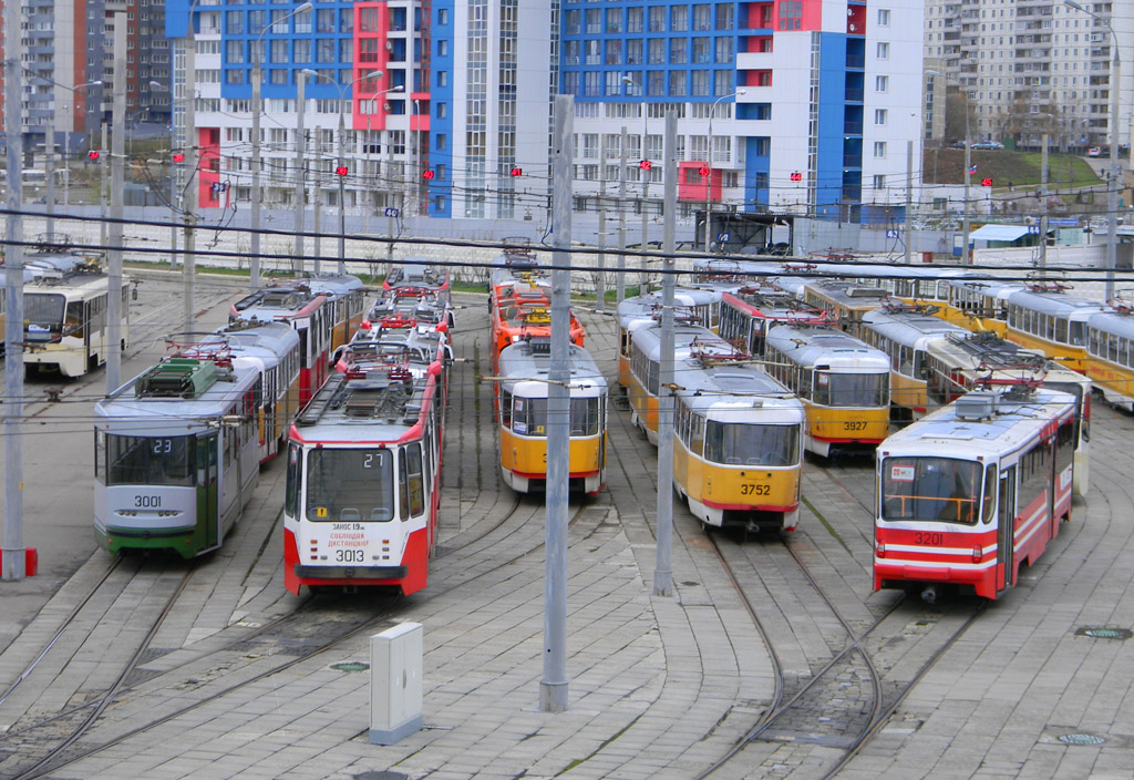 Москва, 71-135 (ЛМ-2000) № 3001; Москва, 71-134А (ЛМ-99АЭ) № 3013; Москва, Tatra T3SU № 3752; Москва, 71-405-08 № 3201; Москва — Виды с высоты; Москва — Трамвайные депо: [3] Краснопресненское. Новая территория в Строгино