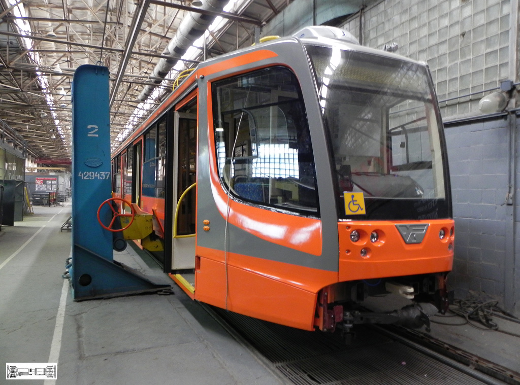 Смоленск, 71-623-01 № 240; Усть-Катав — Трамвайные вагоны для Смоленска; Усть-Катав — Усть-Катавский вагоностроительный завод