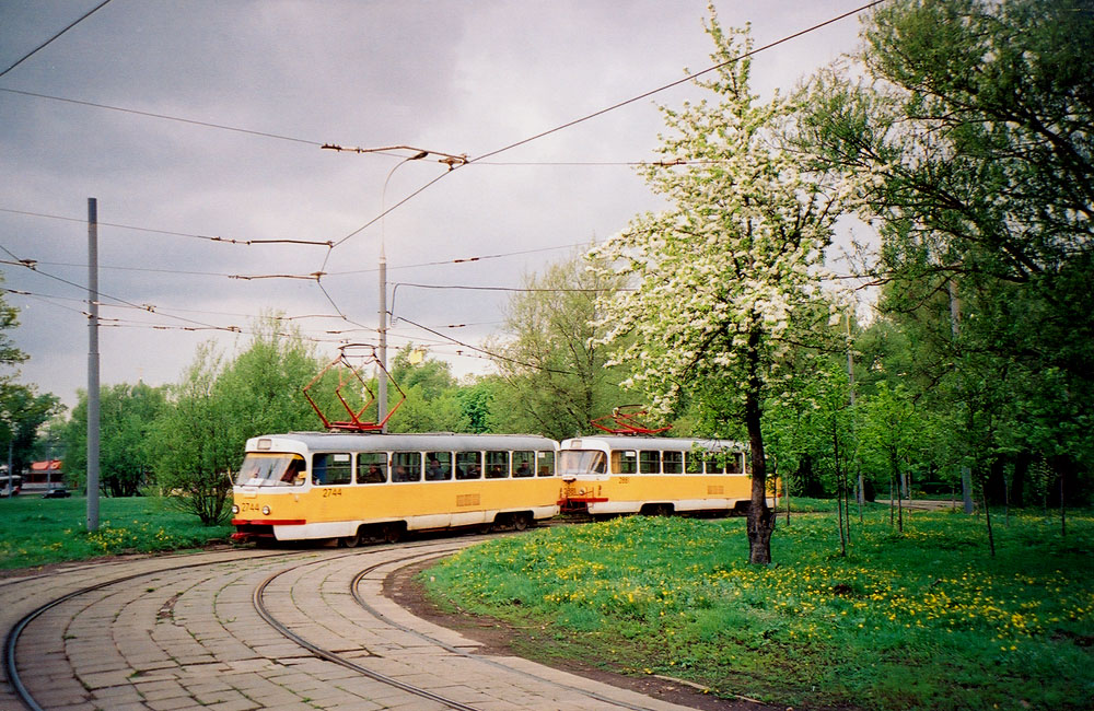 Москва, Tatra T3SU № 2744