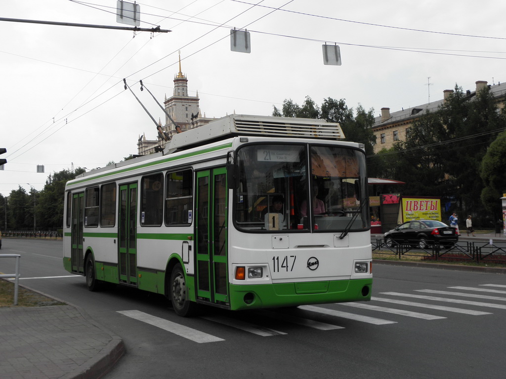 Челябинск, ЛиАЗ-5280 (ВЗТМ) № 1147