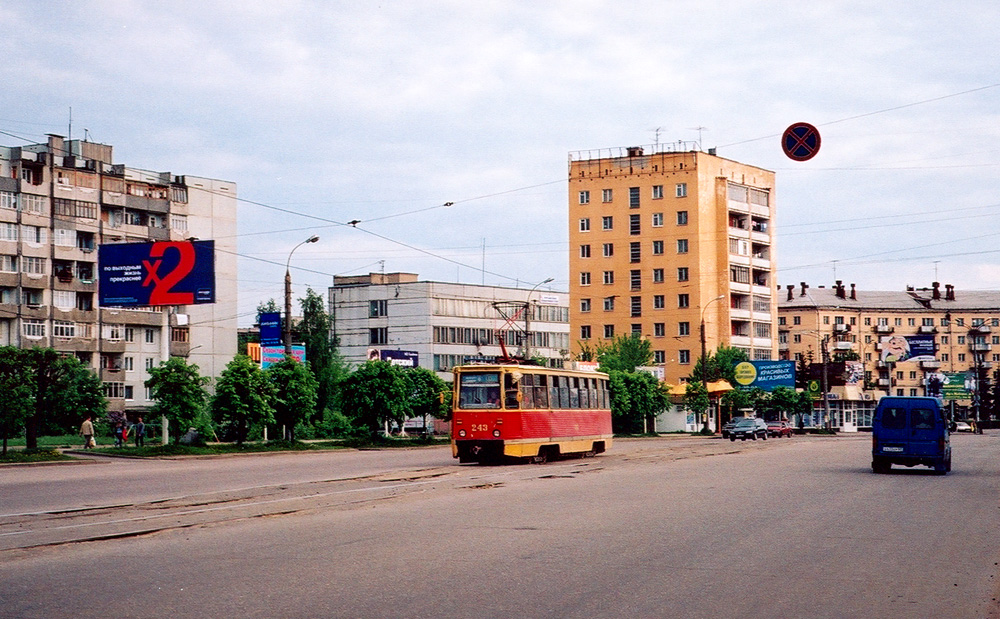 Тверь, 71-605А № 243; Тверь — Тверской трамвай в начале 2000-х гг. (2002 — 2006 гг.); Тверь — Трамвайные линии: Центральный район