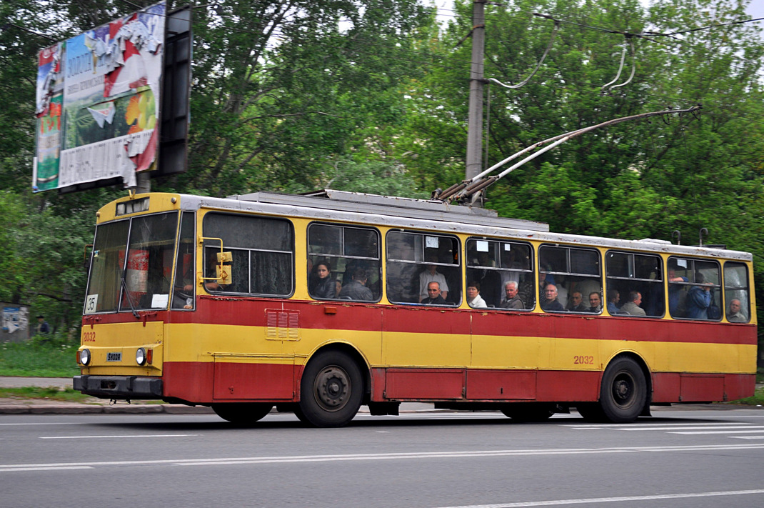 Киев, Škoda 14Tr89/6 № 2032