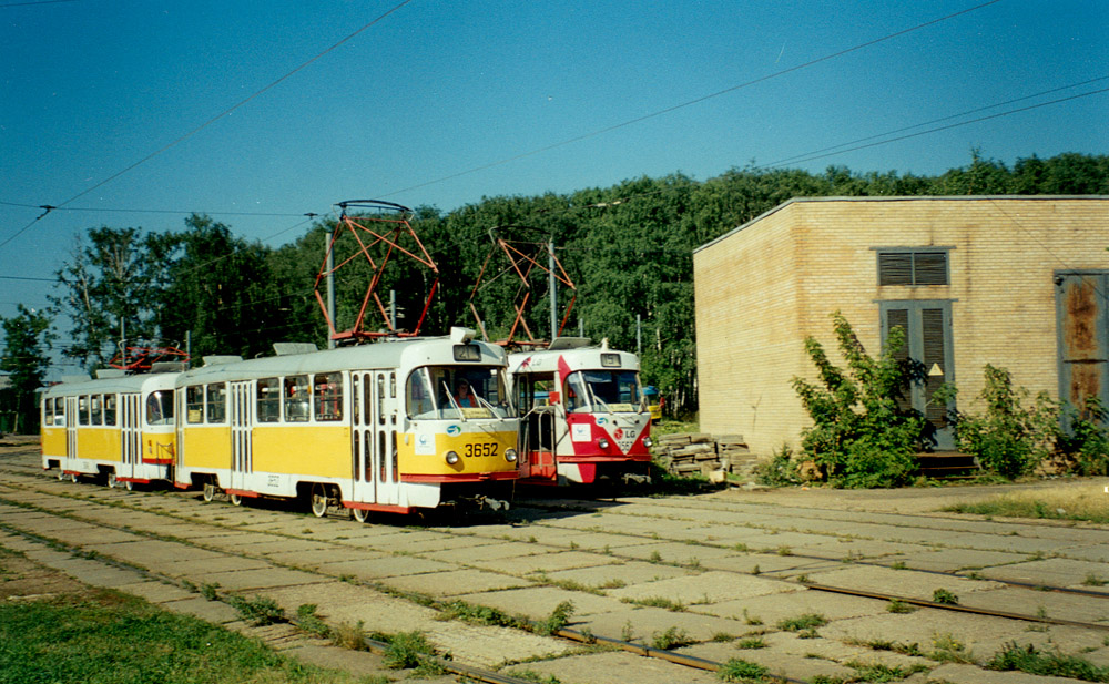 Moscow, Tatra T3SU # 3652