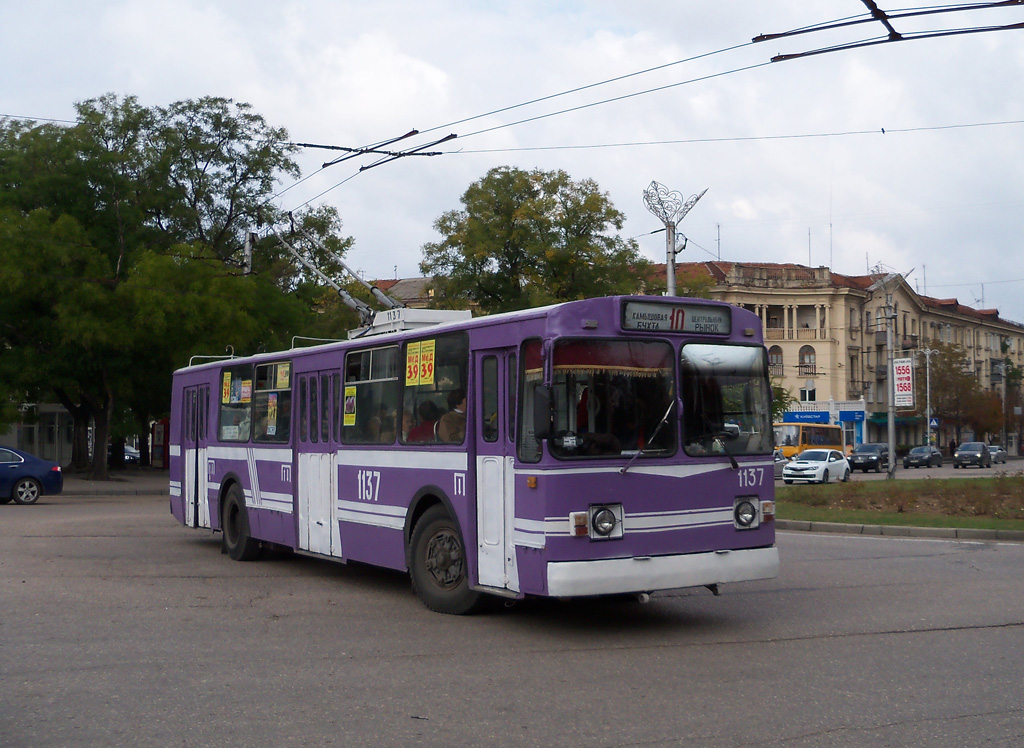 Севастополь, ЗиУ-682В [В00] № 1137