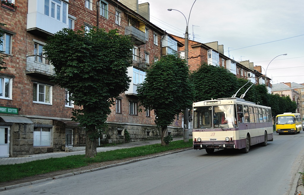 Čerņivci, Škoda 14Tr11/6 № 317