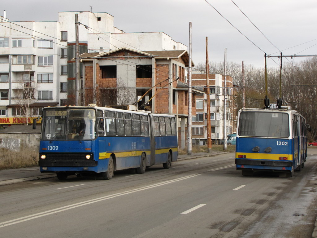 Sofia, Ikarus 280.92 № 1309; Sofia, Ikarus 280.92 № 1202