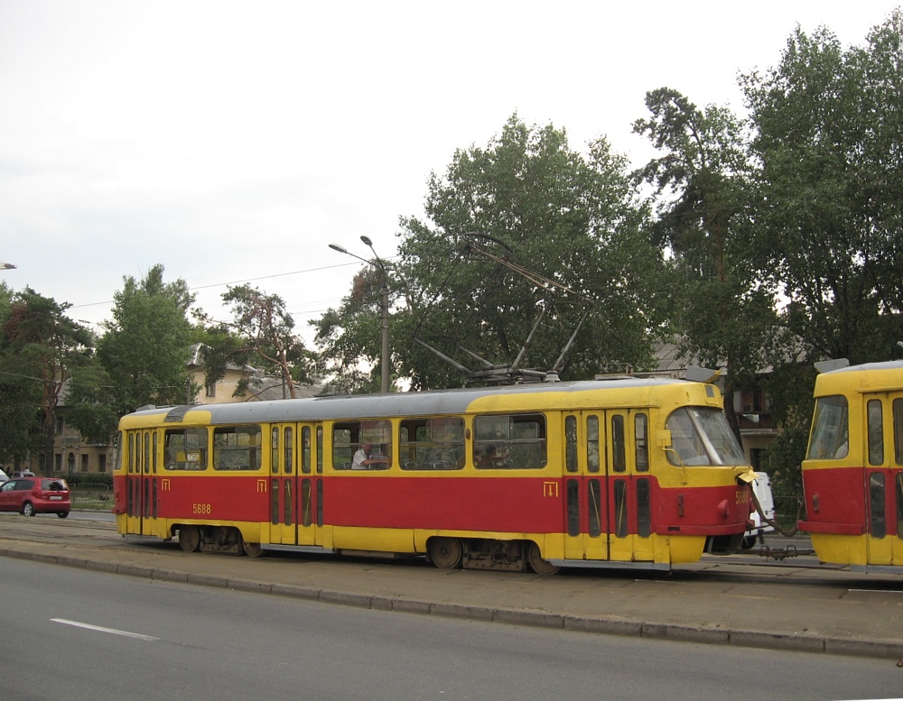 Киев, Tatra T3SU № 5688