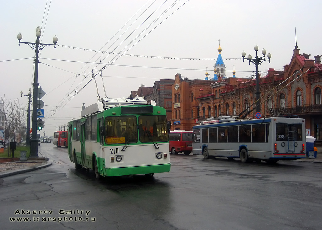 Chabarowsk, BTZ-5276-01 Nr 210; Chabarowsk, BTZ-52763R Nr 226