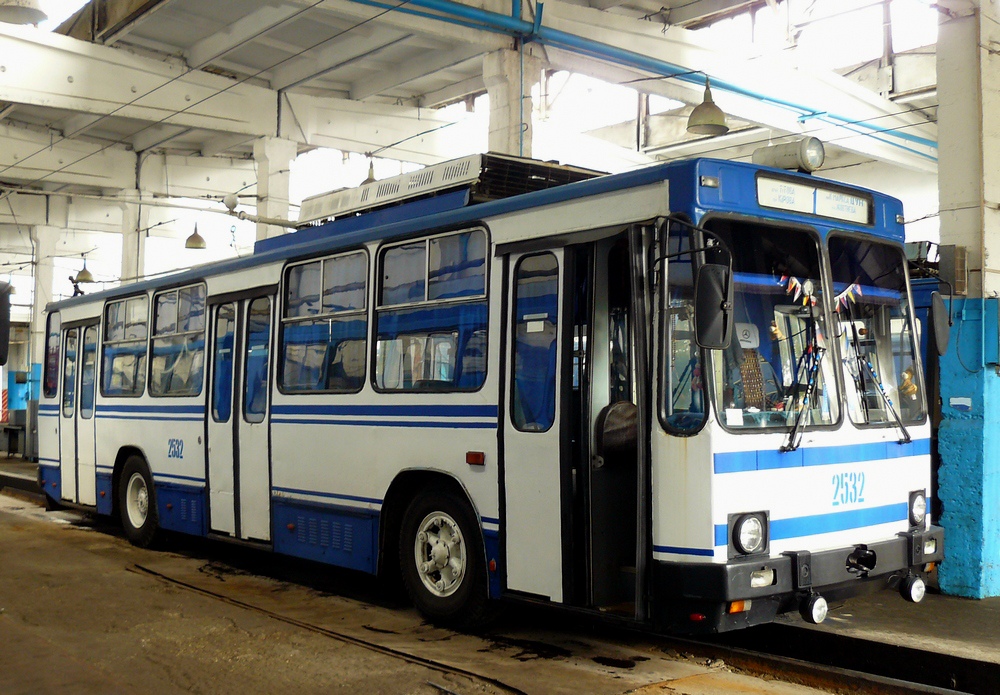 Dnipro, YMZ T2 # 2532