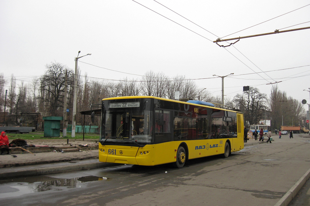 Kryvyj Rihas, LAZ E183D1 nr. 661