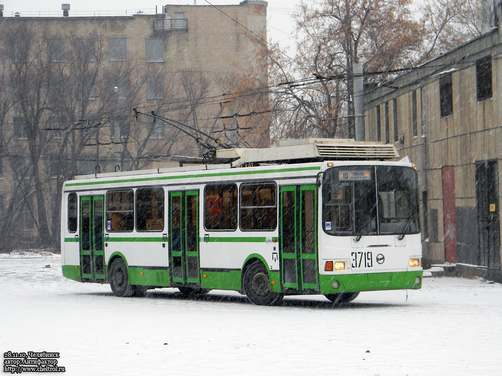 车里亚宾斯克, LiAZ-5280 (VZTM) # 3719