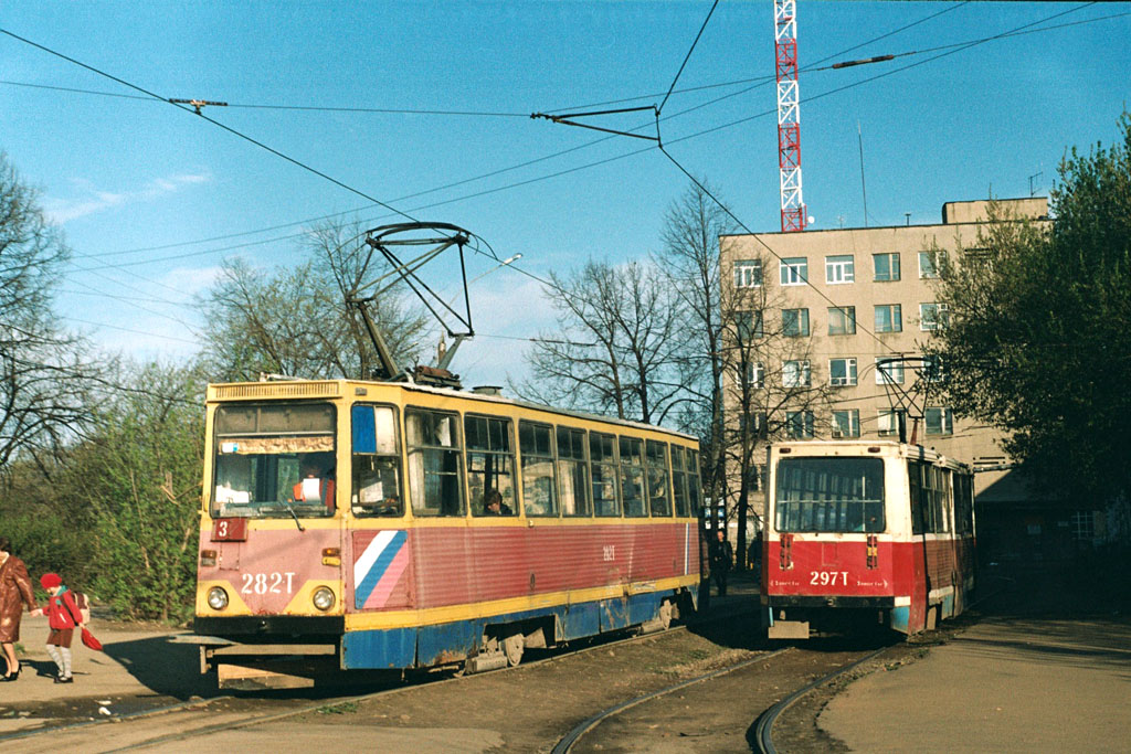 Ivanovo, 71-605 (KTM-5M3) č. 282; Ivanovo, 71-605 (KTM-5M3) č. 297