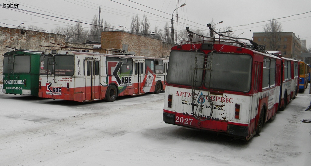 Черкассы, ЗиУ-6205 [620500] № 2027; Черкассы, ЗиУ-682Г [Г00] № 364; Черкассы, ЗиУ-682Г [Г00] № 353