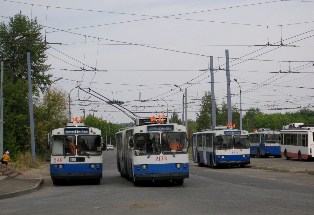 Ижевск, ЗиУ-682Г [Г00] № 1249; Ижевск, ЗиУ-683В01 № 2173; Ижевск, ЗиУ-682В-012 [В0А] № 1273; Ижевск — Конечные станции и разворотные кольца