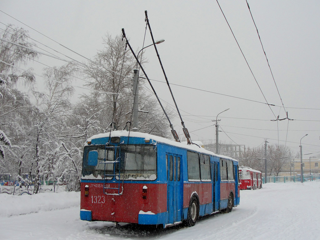 Казань, ЗиУ-682В № 1323
