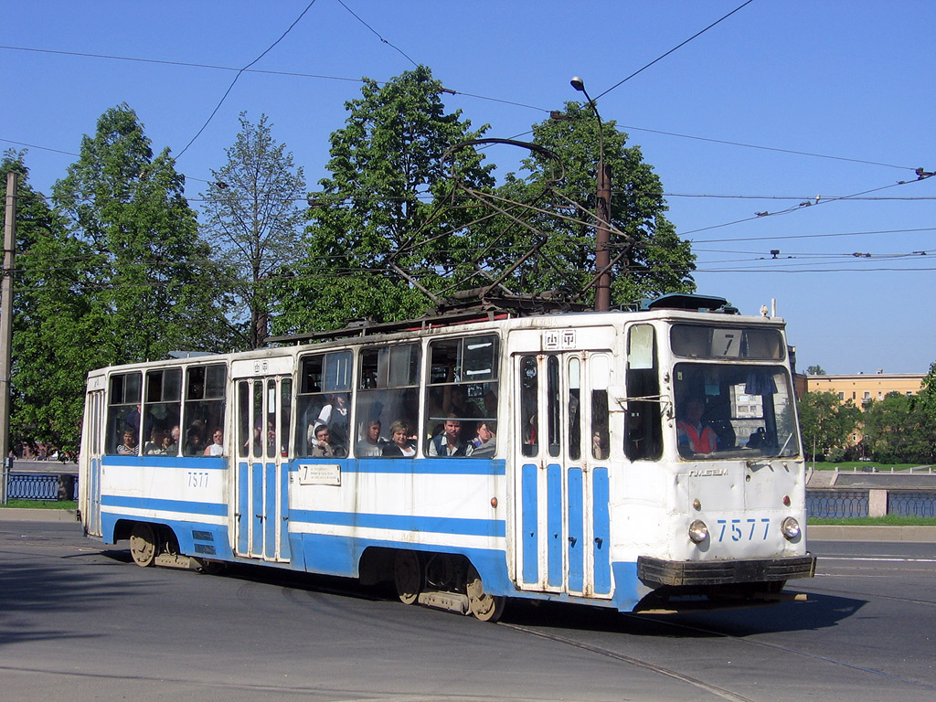 Saint-Petersburg, LM-68M č. 7577