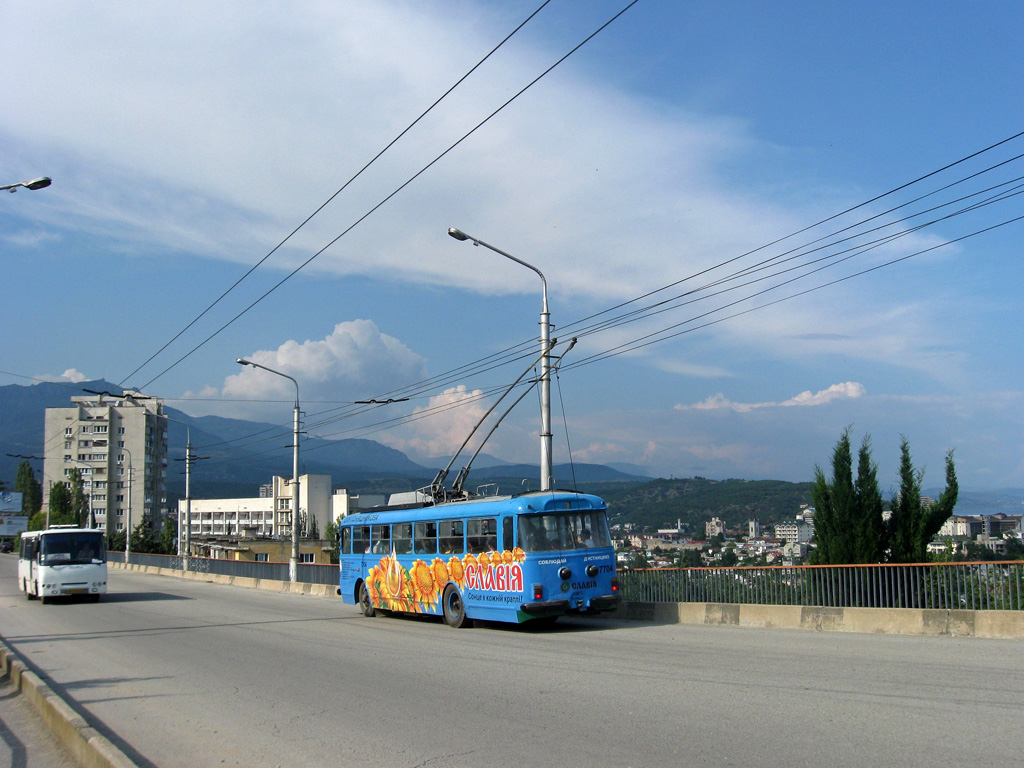 Крымский троллейбус, Škoda 9TrH27 № 7704