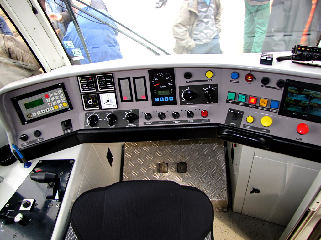 София, Inekon T8M-700 IT № 2401; София — Представяне на Т8М-700IT — 11.03.2009 София, Inekon T8M-700 IT № 2401; София — Представяне на Т8М-700IT — 11.03.2009