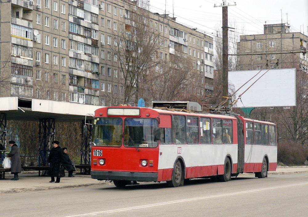 Днепр, ЗиУ-683В01 № 1016