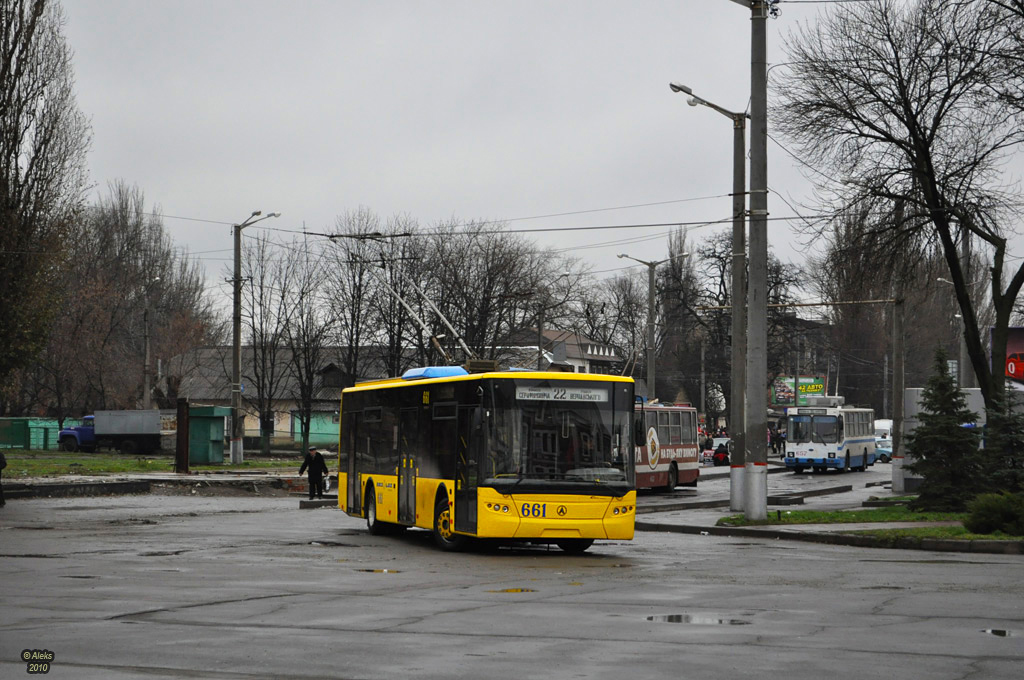 Krivij Rih, LAZ E183D1 — 661