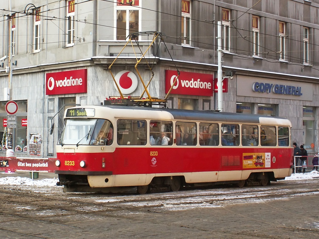 Прага, Tatra T3R.P № 8233