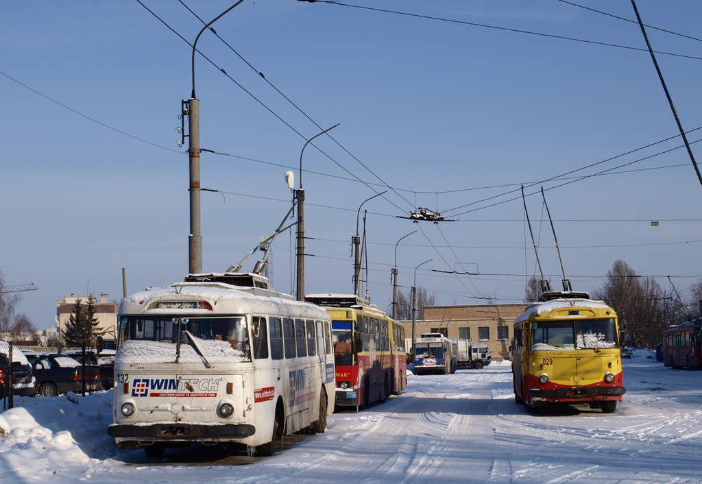 Тернополь, Škoda 9TrHT28 № 132; Тернополь, Škoda 9Tr22 № 029