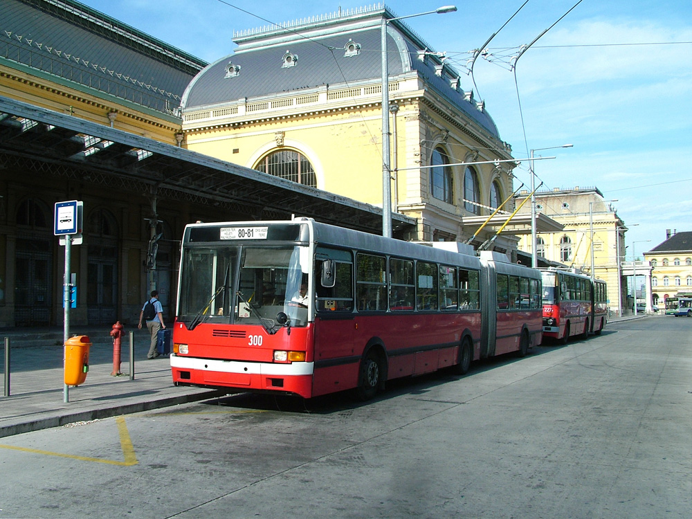Будапешт, Ikarus 435.81 № 300 Будапешт, Ikarus 435.81 № 300