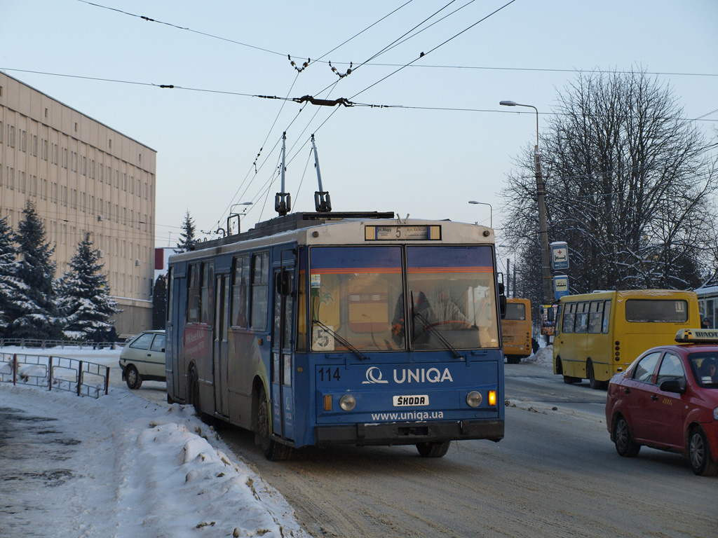 Тернополь, Škoda 14Tr89/6 № 114