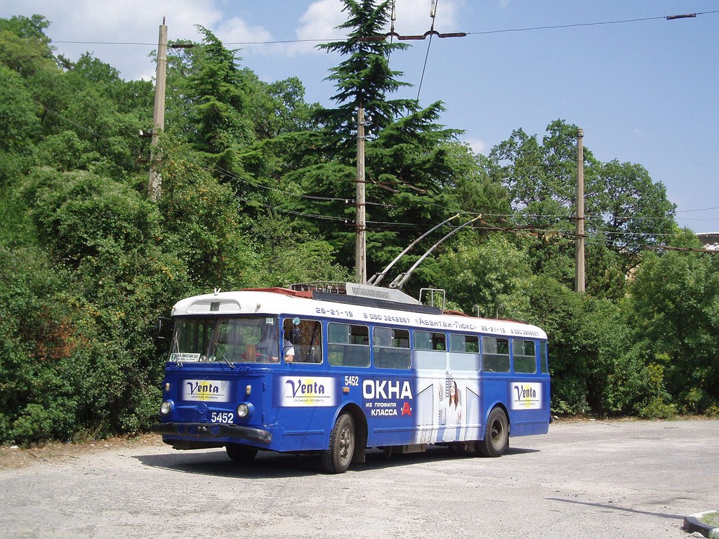 Крымский троллейбус, Škoda 9Tr18 № 5452